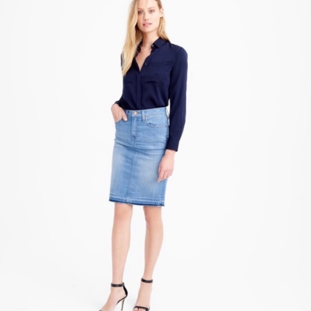 J. CREW Denim Pencil Skirt Women’s Size 26 (Size 2)​​​​​​